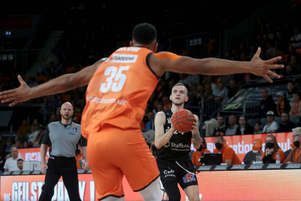 小球与传统 小球与传统